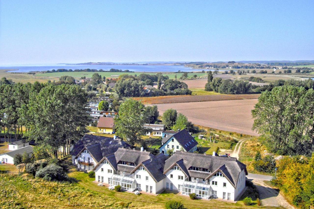 Strandnah Mit Terrasse, Gratis Nutzung Vom Ahoi Erlebnisbad Und Sauna In Sellin - Strandhaus Moenchgut Fewo06 로베 외부 사진
