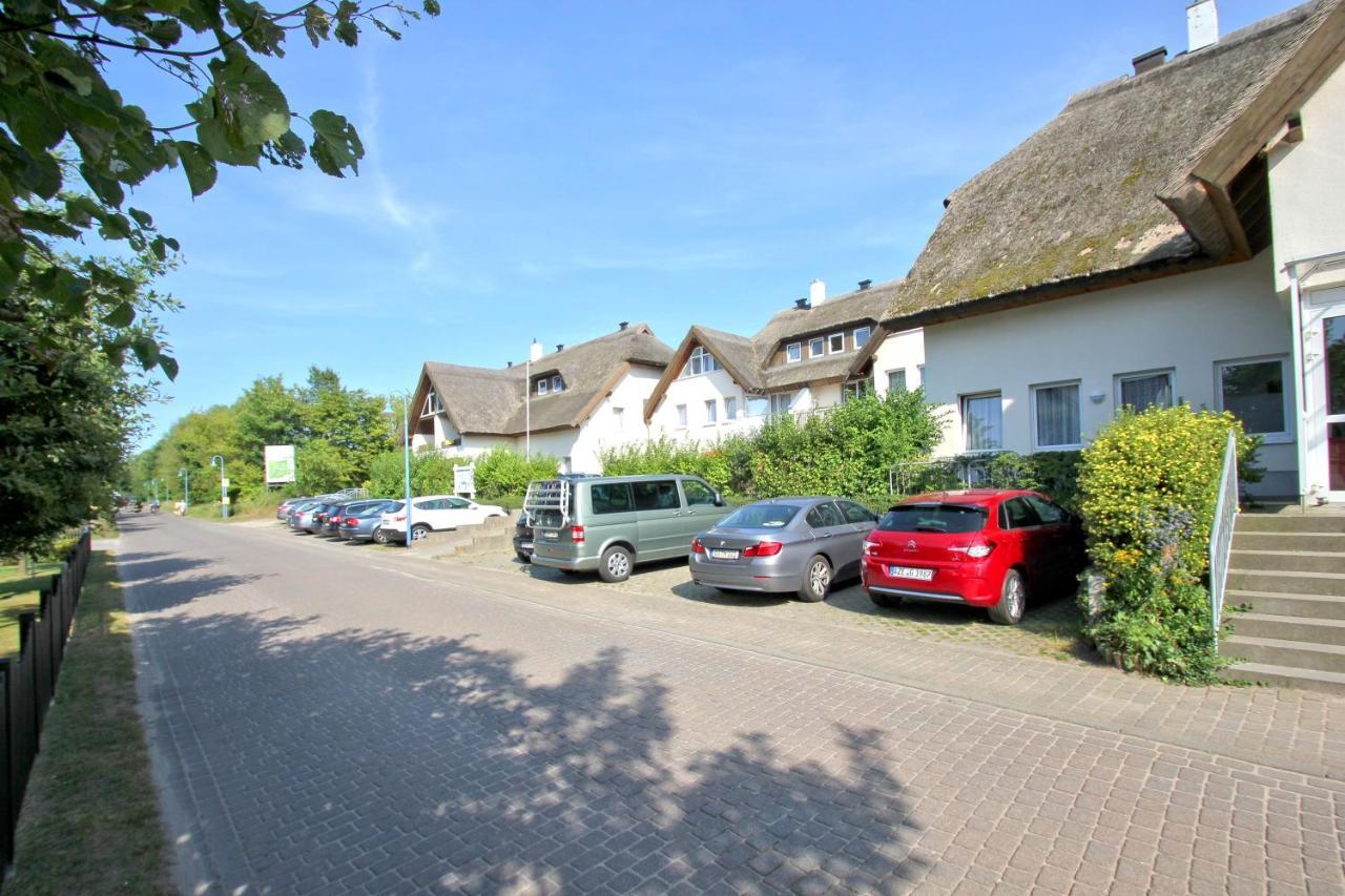 Strandnah Mit Terrasse, Gratis Nutzung Vom Ahoi Erlebnisbad Und Sauna In Sellin - Strandhaus Moenchgut Fewo06 로베 외부 사진